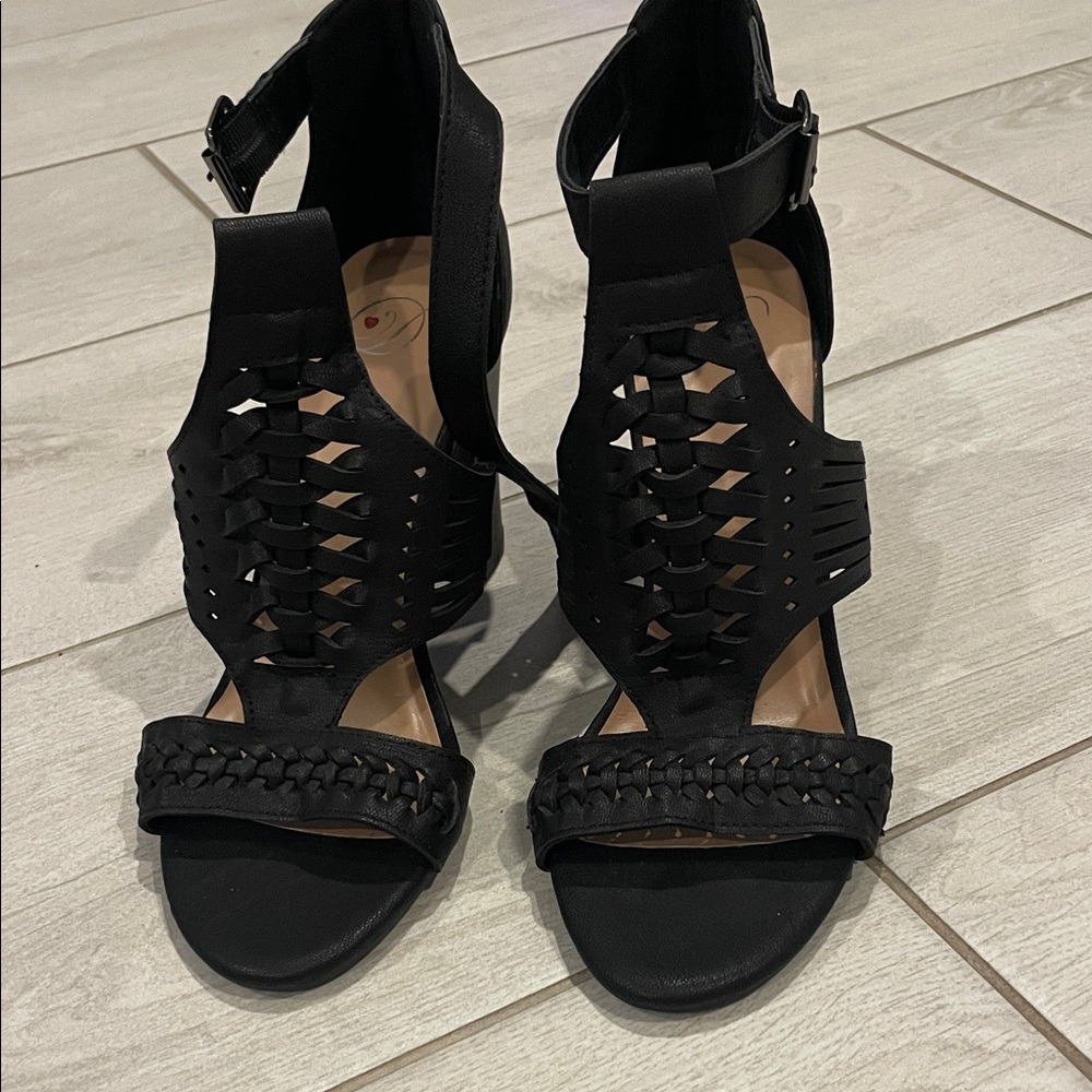Black Women's Sandals